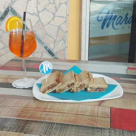 Hotel Mara 3*
